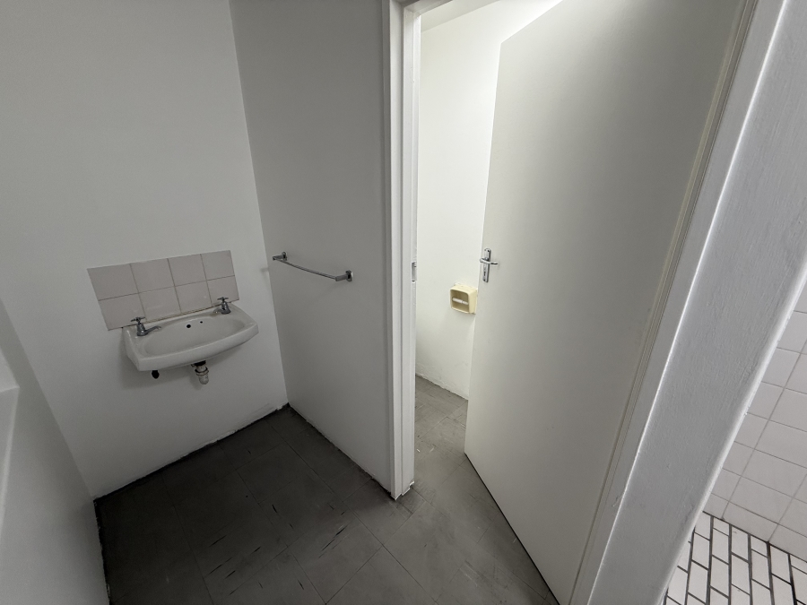 Commercial Property for Sale in Parow East Western Cape
